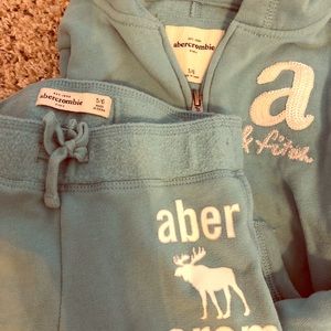 Abercrombie set. SIZE 5/6.